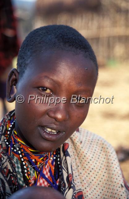 kenya 12.JPG - Femme MasaiRéserve de Masai MaraMasai Mara National ReserveKenya